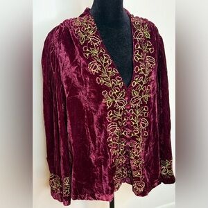 Wayward fancies burgundy velvet floral embroidered bell sleeve V neck med EUC